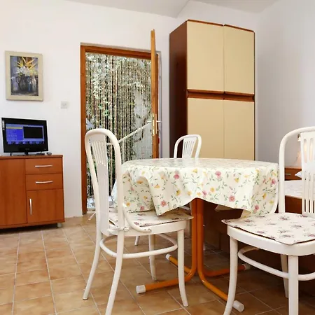 Studio Marusici 1042a Appartement