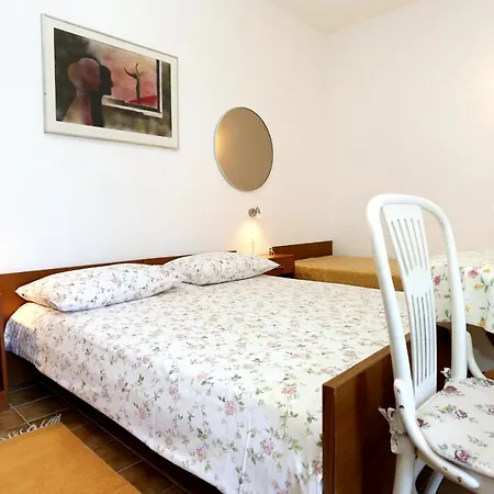 Studio Marusici 1042a Appartement *